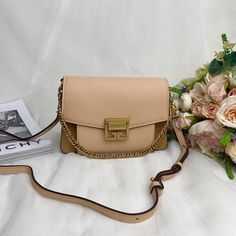 GIVENCHY